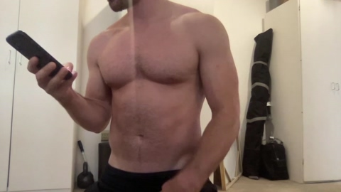 bigcollegecock69690  28-08-2022